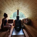 Les Bulles De La Maison Du Rocher Campismo de Luxo
