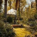 Campismo de Luxo Les Bulles De La Maison Du Rocher 3*
